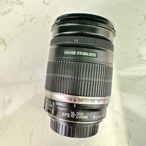 Canon 18-200mm IMAGE STABILIZER Lens USED TWICE